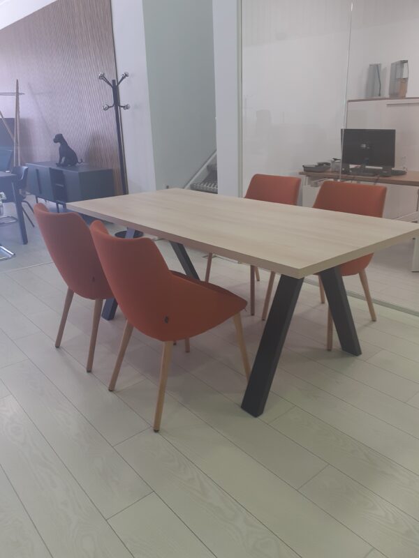 Silla Bow Chair